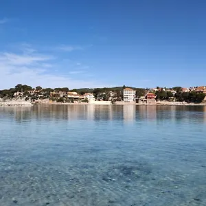 Joli Les Pieds Dans L Eau Avec Place De Parking Gratuite Appartement